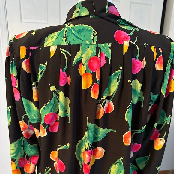 Ungaro - Picture 2 of 11